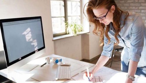 فریلنسر دیزاینر